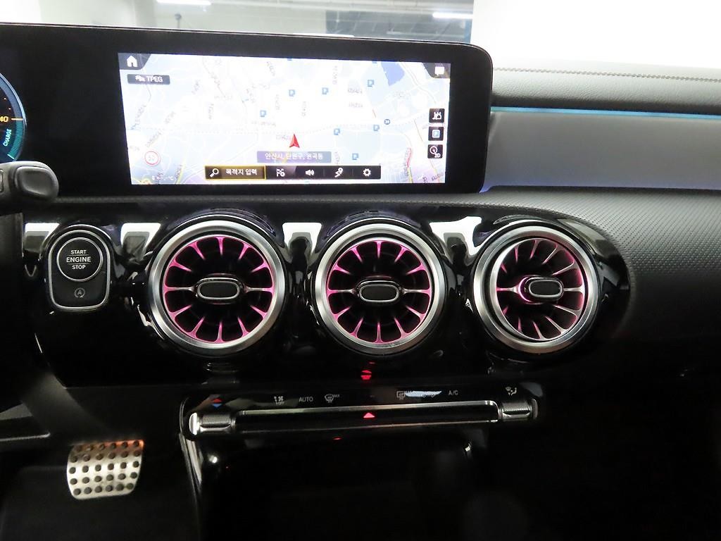 벤츠 CLA 클래스 CLA클래스 C118 CLA 250 4MATIC 이미지 9