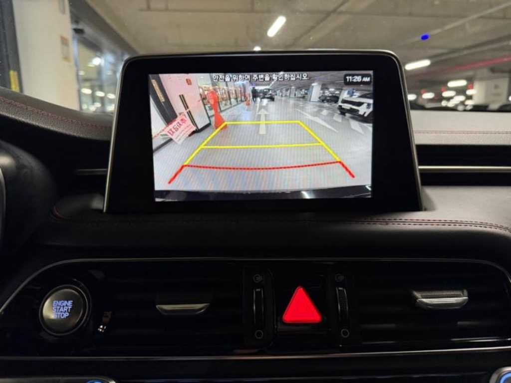 제네시스 G70 2.0T AWD 스포츠 패키지 이미지 11