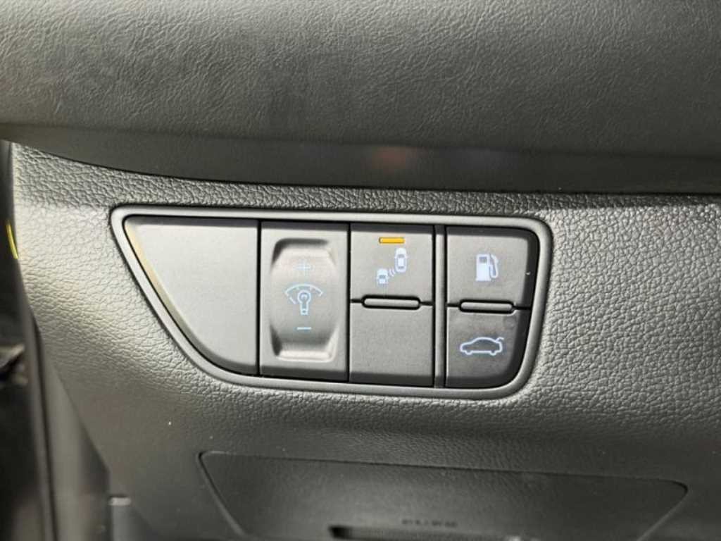 제네시스 G70 2.0T AWD 스포츠 패키지 이미지 15