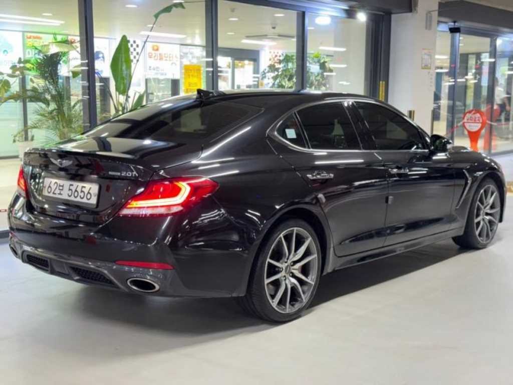 제네시스 G70 2.0T AWD 스포츠 패키지 이미지 4