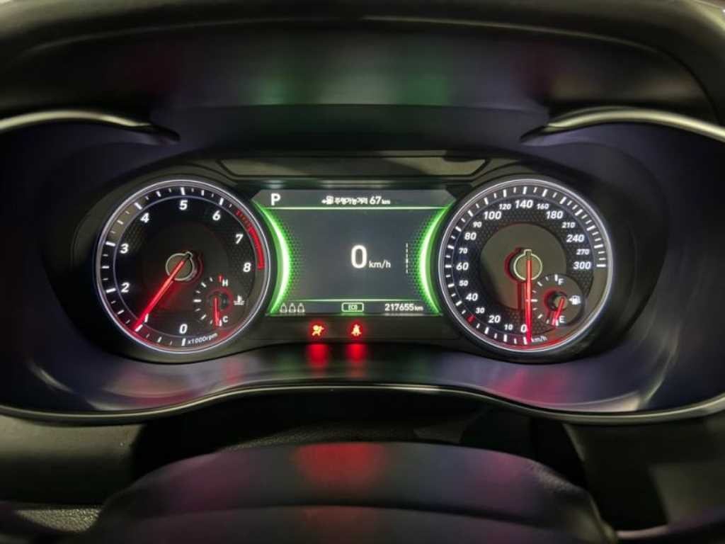 제네시스 G70 2.0T AWD 스포츠 패키지 이미지 9
