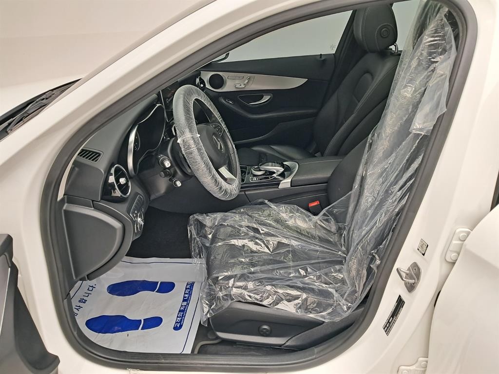 벤츠 C 클래스 C클래스 W205 C200 아방가르드 이미지 11