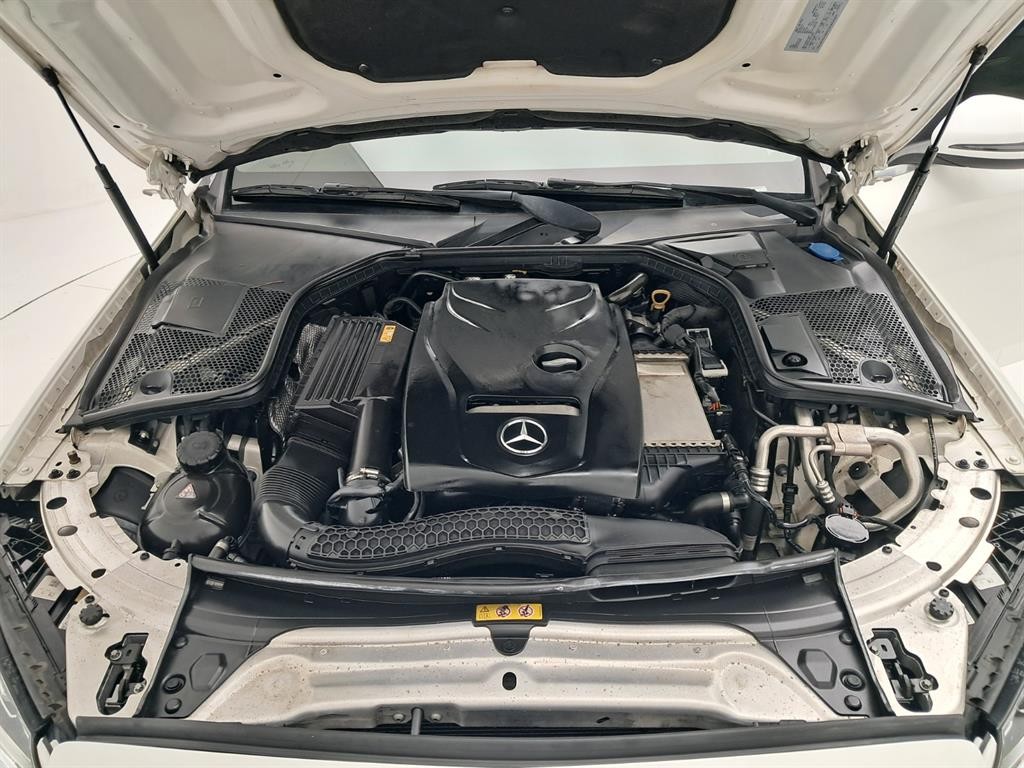 벤츠 C 클래스 C클래스 W205 C200 아방가르드 이미지 18