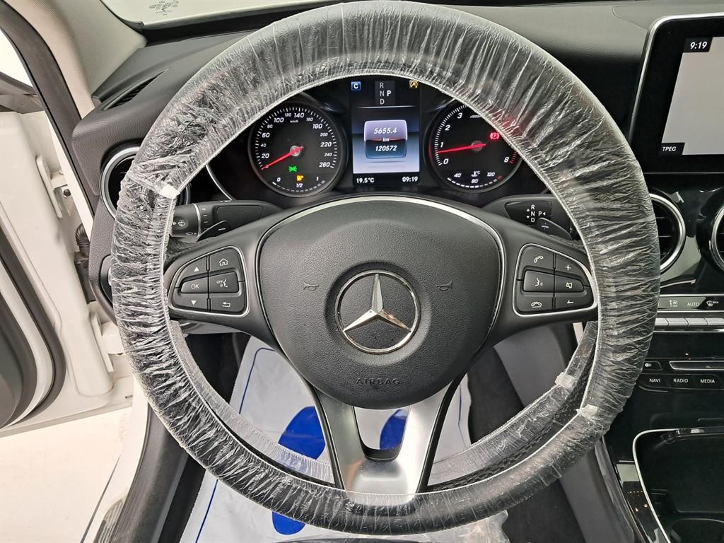벤츠 C 클래스 C클래스 W205 C200 아방가르드 이미지 7