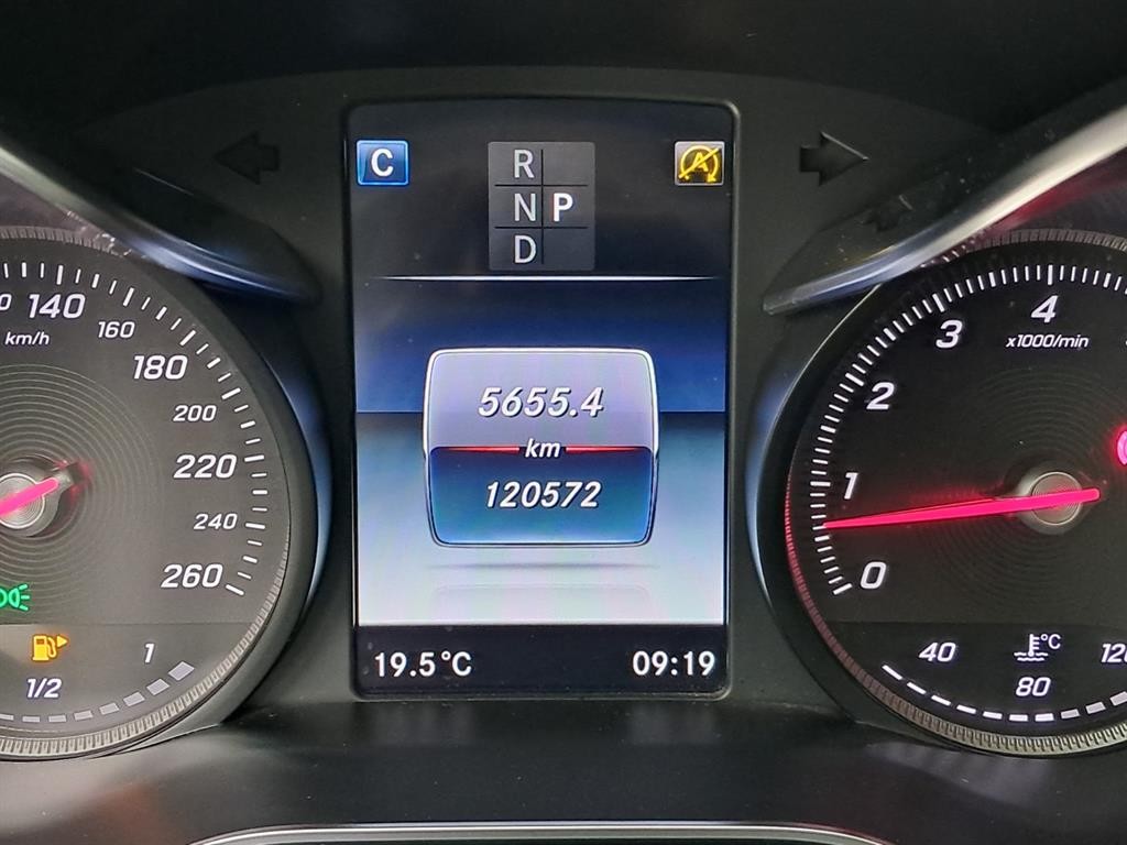 벤츠 C 클래스 C클래스 W205 C200 아방가르드 이미지 8