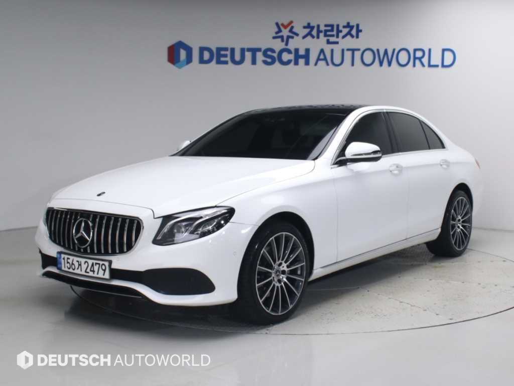 벤츠 E 클래스 E-클래스 W213 E220d 아방가르드 이미지 1