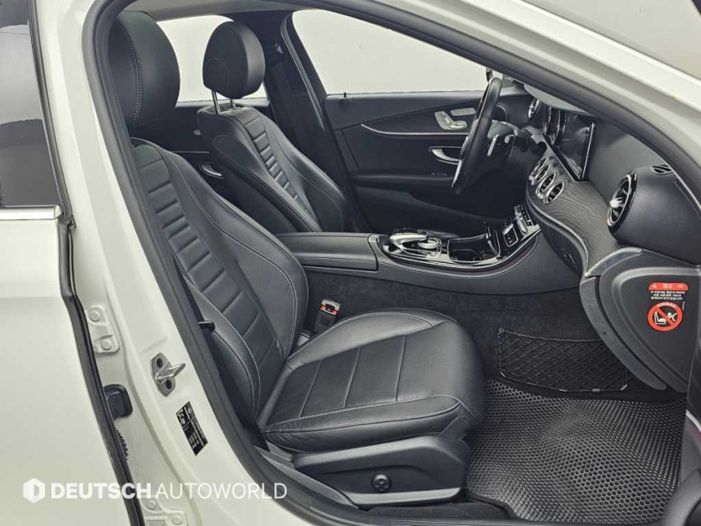 벤츠 E 클래스 E-클래스 W213 E220d 아방가르드 이미지 10