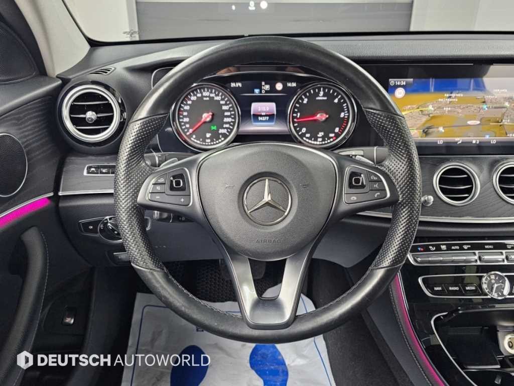 벤츠 E 클래스 E-클래스 W213 E220d 아방가르드 이미지 13
