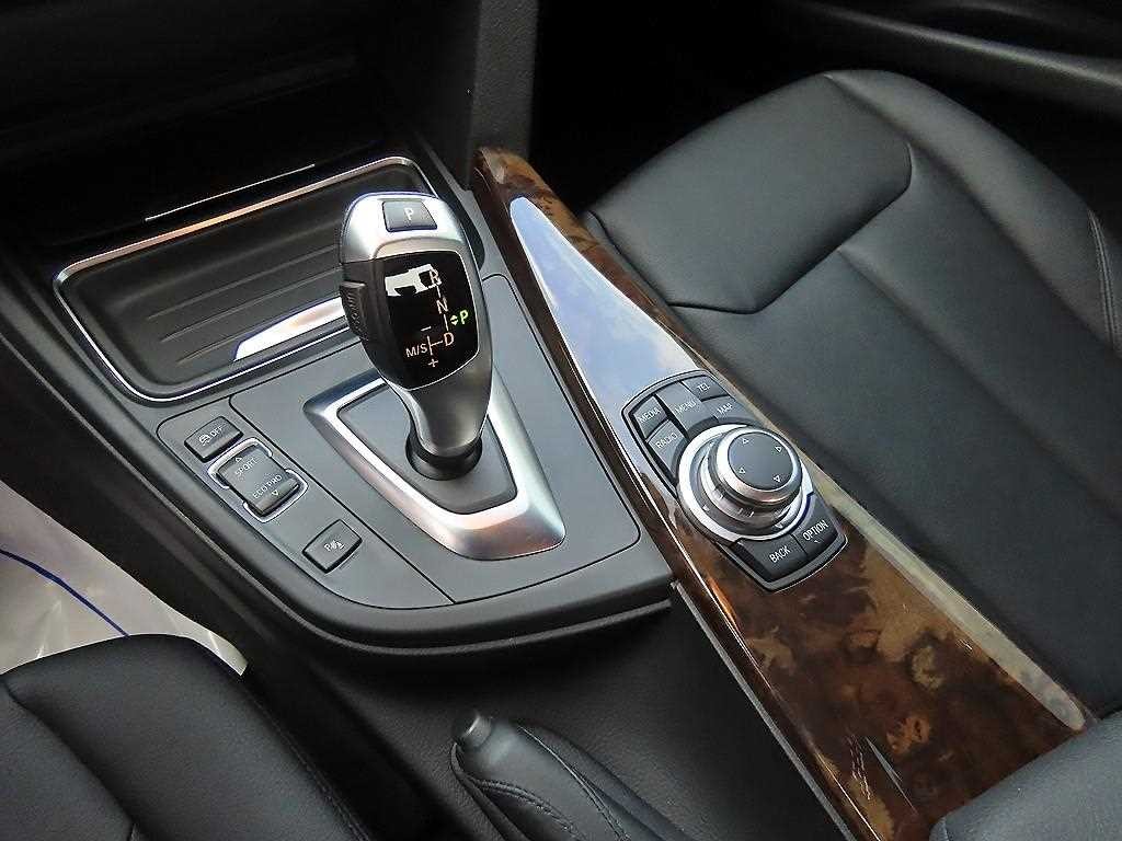 BMW 3시리즈 3시리즈 (F30) 320i 이미지 10