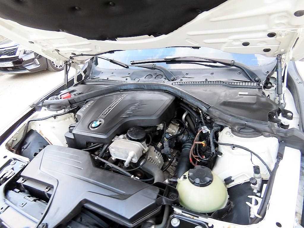 BMW 3시리즈 3시리즈 (F30) 320i 이미지 18