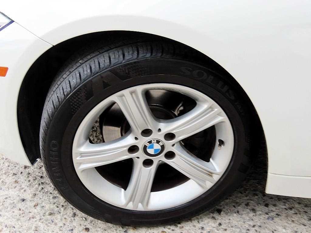 BMW 3시리즈 3시리즈 (F30) 320i 이미지 19