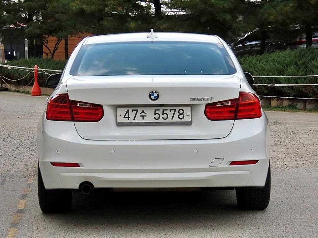 BMW 3시리즈 3시리즈 (F30) 320i 이미지 4