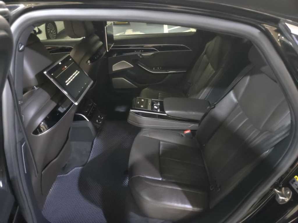 아우디 A8 A8 (D5) 55 TFSI 콰트로 LWB 이미지 7