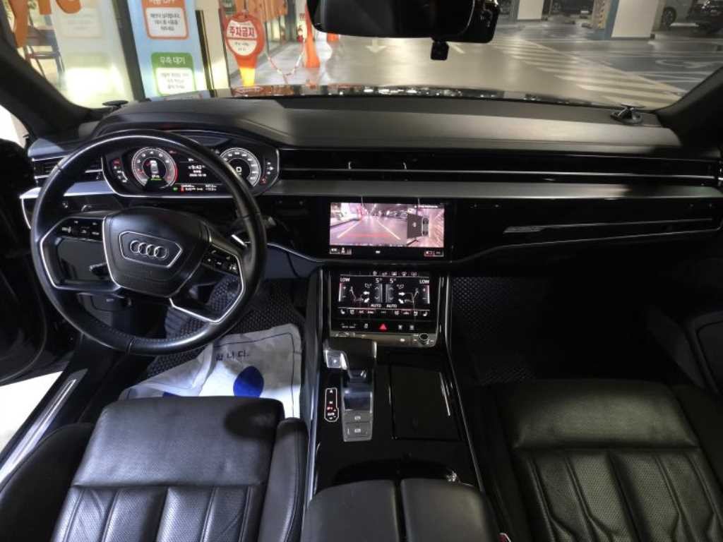 아우디 A8 A8 (D5) 55 TFSI 콰트로 LWB 이미지 8