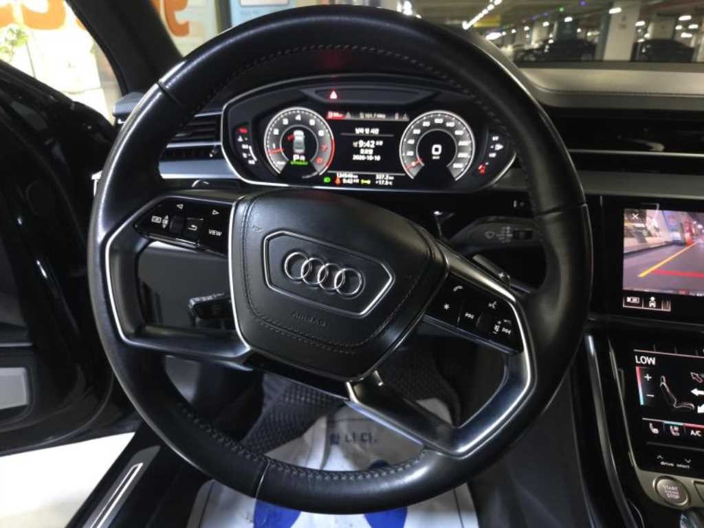아우디 A8 A8 (D5) 55 TFSI 콰트로 LWB 이미지 9