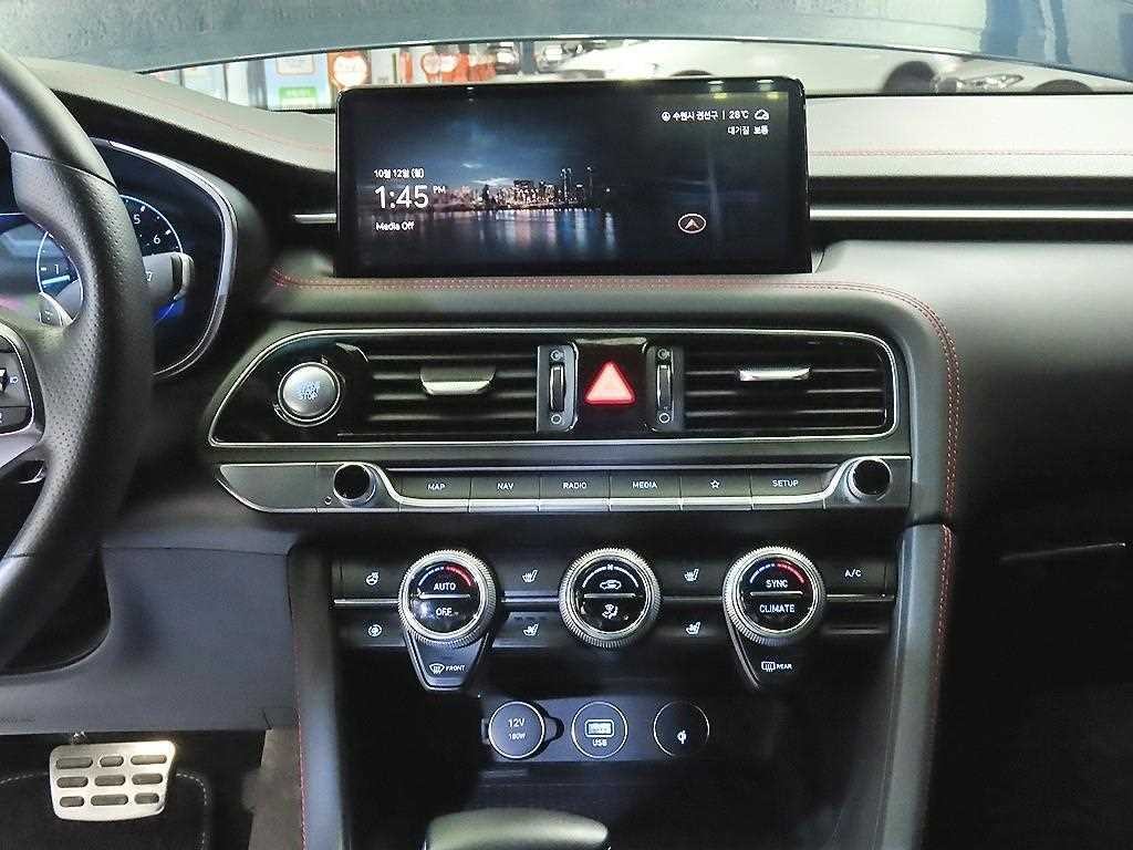 제네시스 G70 더 뉴 G70 가솔린 3.3T 2WD 기본형 이미지 11