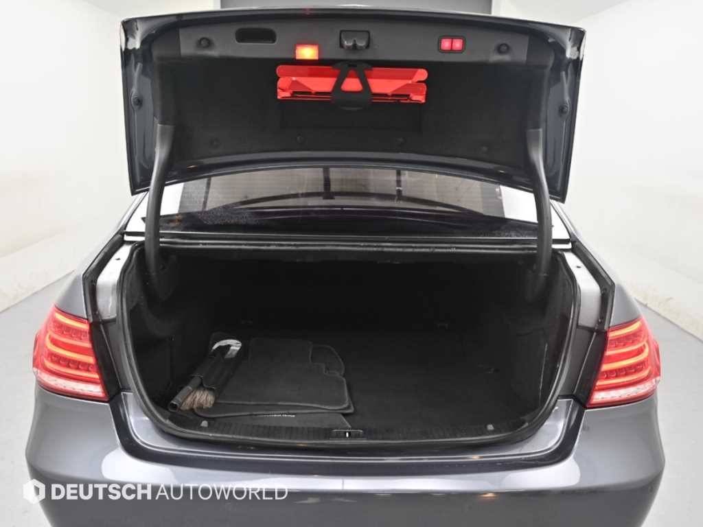 벤츠 E 클래스 E-클래스 W212 E250 블루텍 4MATIC 아방가르드 이미지 19