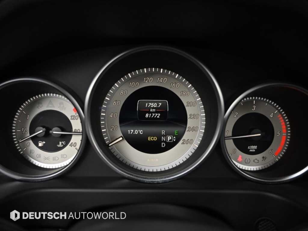 벤츠 E 클래스 E-클래스 W212 E250 블루텍 4MATIC 아방가르드 이미지 8