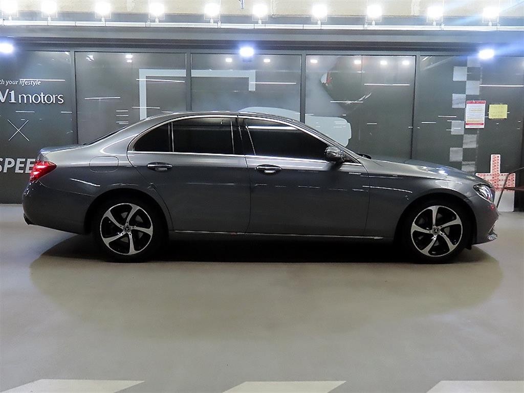 벤츠 E 클래스 E-클래스 W213 E250 아방가르드 이미지 3