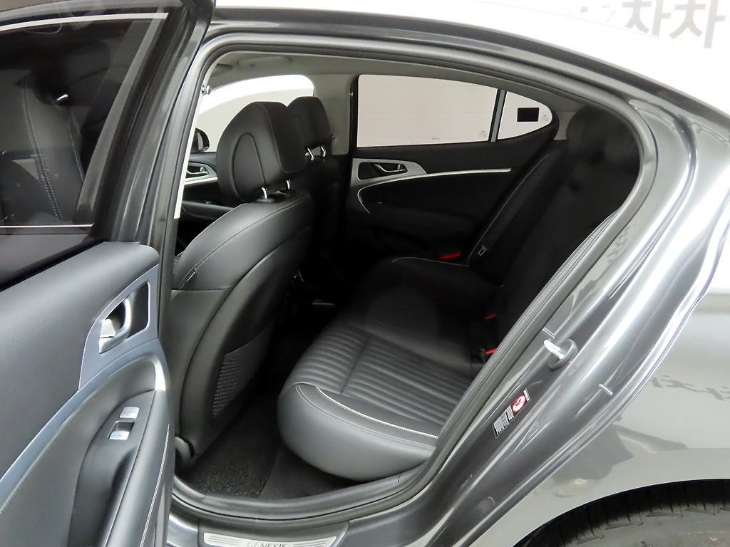제네시스 G70 2.0T AWD 엘리트 이미지 12