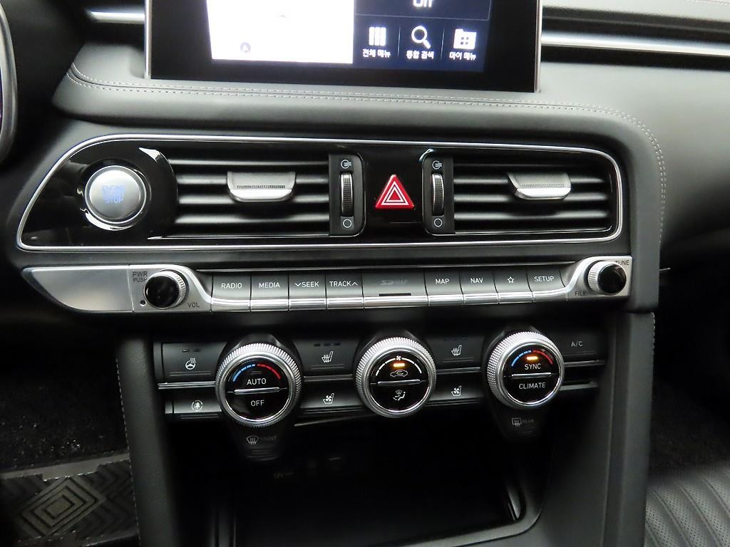 제네시스 G70 2.0T AWD 엘리트 이미지 9
