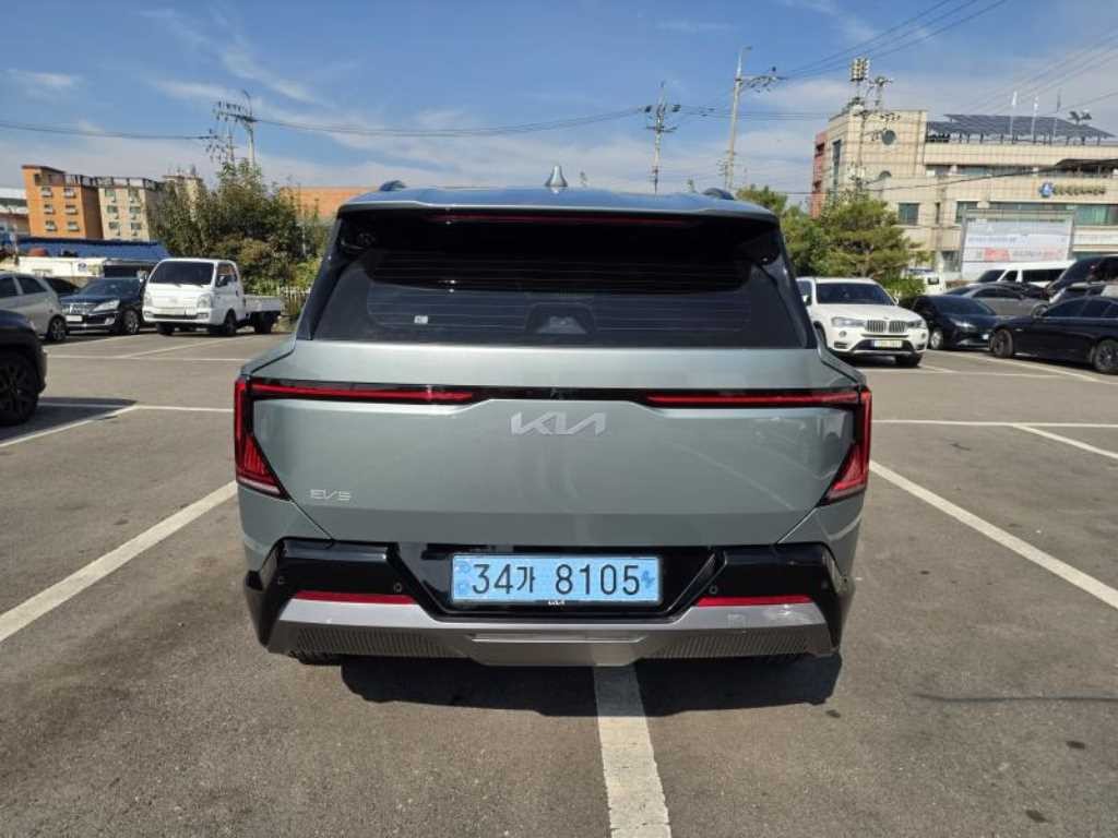 기아 EV5 롱레인지 2WD 어스 이미지 3