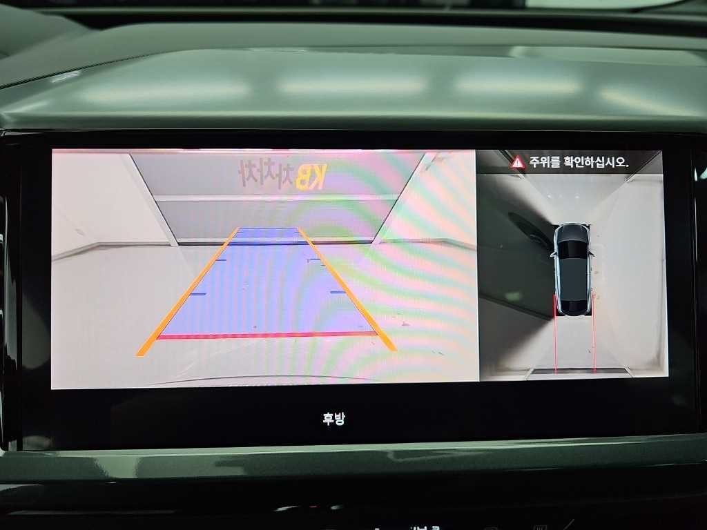 아우디 Q4 Q4 e-트론 45 스포트백 프리미엄 이미지 15