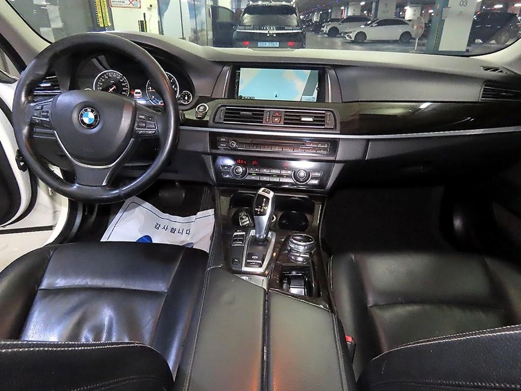 BMW 5시리즈 5시리즈 (F10) 520d 럭셔리 이미지 10