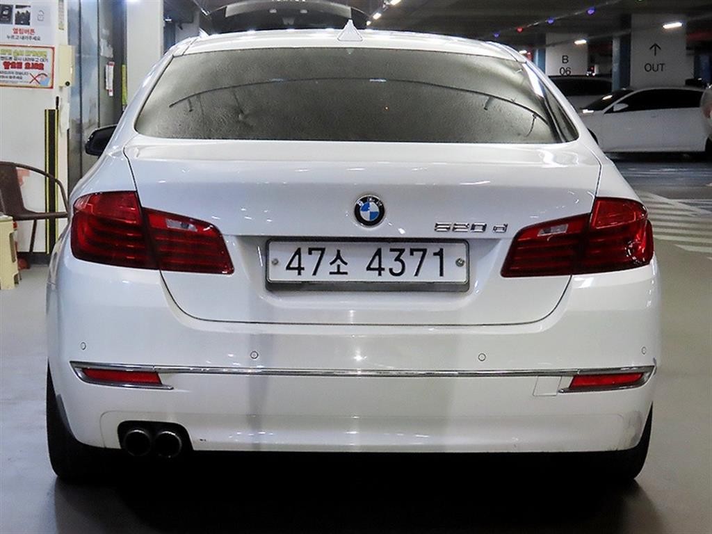 BMW 5시리즈 5시리즈 (F10) 520d 럭셔리 이미지 5