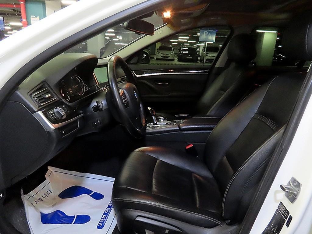 BMW 5시리즈 5시리즈 (F10) 520d 럭셔리 이미지 6