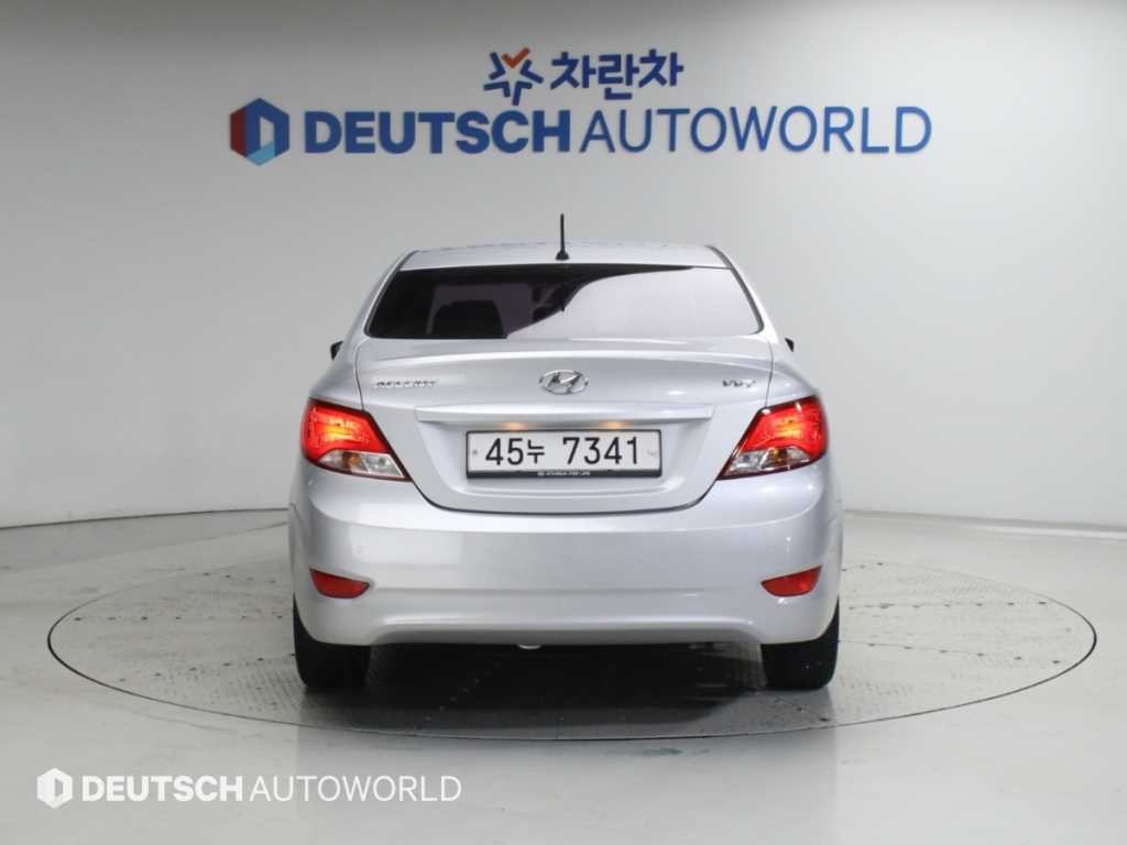현대 엑센트 엑센트신형 1.4VVT 스타일 이미지 4