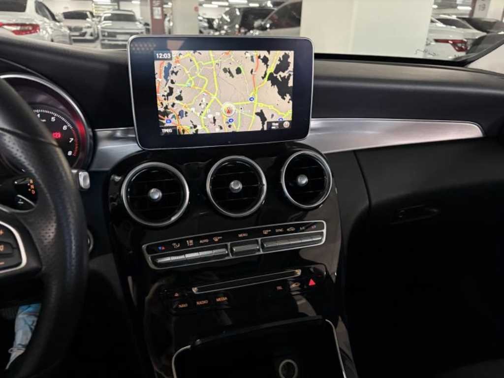 벤츠 C 클래스 C클래스 W205 C200 아방가르드 이미지 6