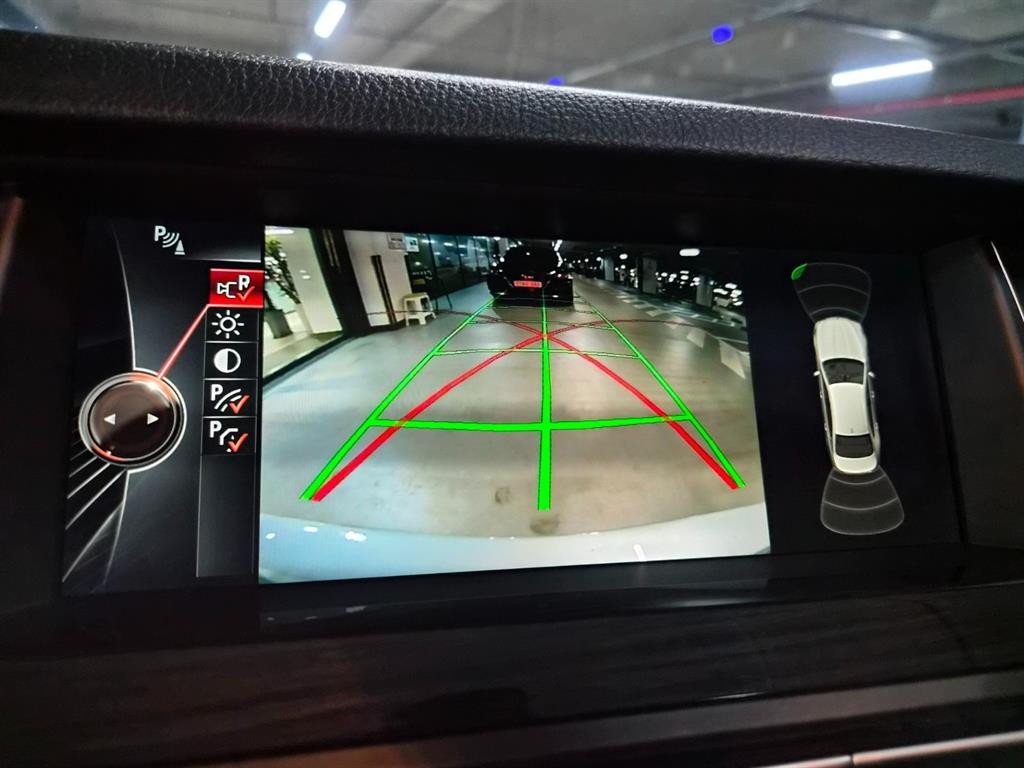 BMW 5시리즈 5시리즈 (F10) 520d 럭셔리 플러스 이미지 14