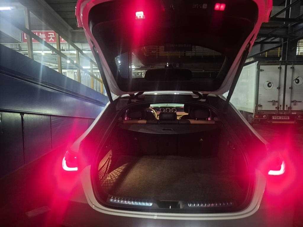 벤츠 GLC 클래스 GLC클래스 X254 GLC300 4MATIC 쿠페 이미지 15