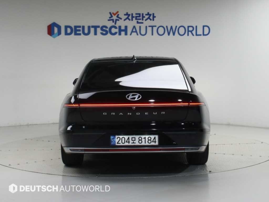현대 그랜저 그랜저 (GN7) 가솔린 2.5 2WD 익스클루시브 이미지 4