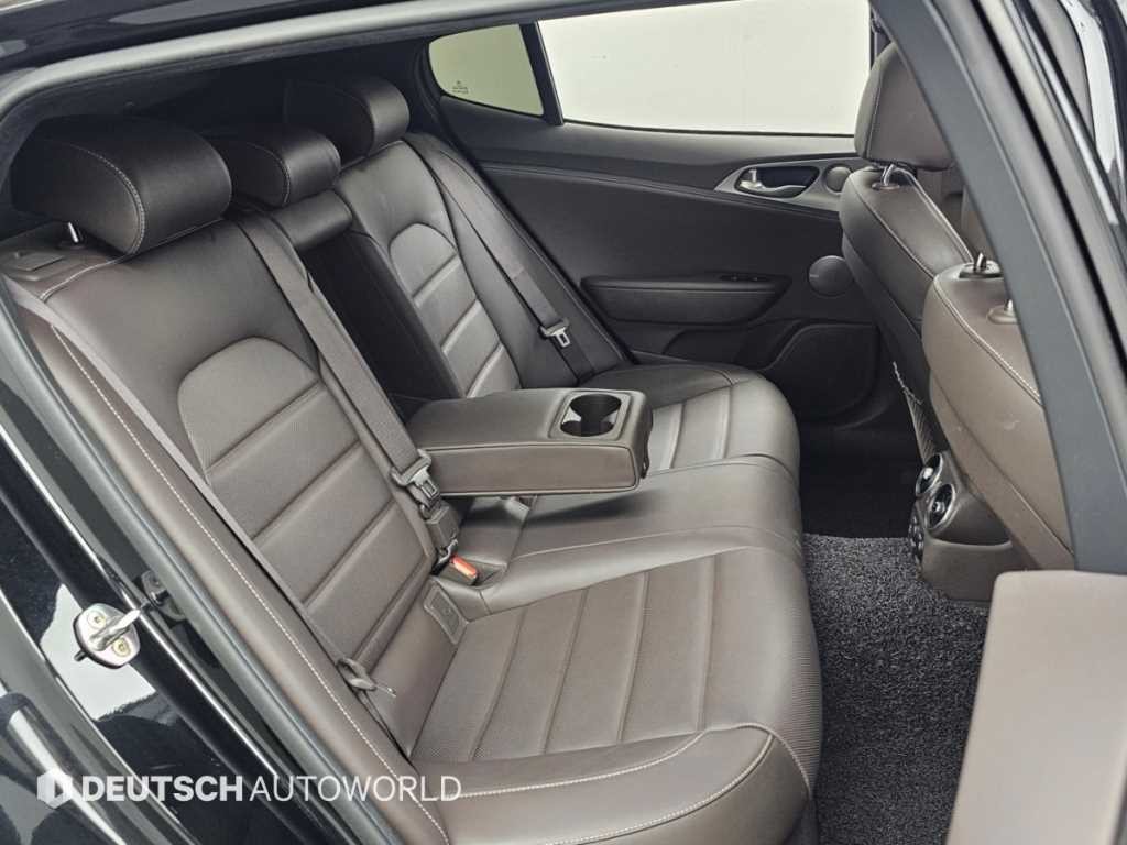기아 스팅어 가솔린 3.3 터보 2WD GT 이미지 13