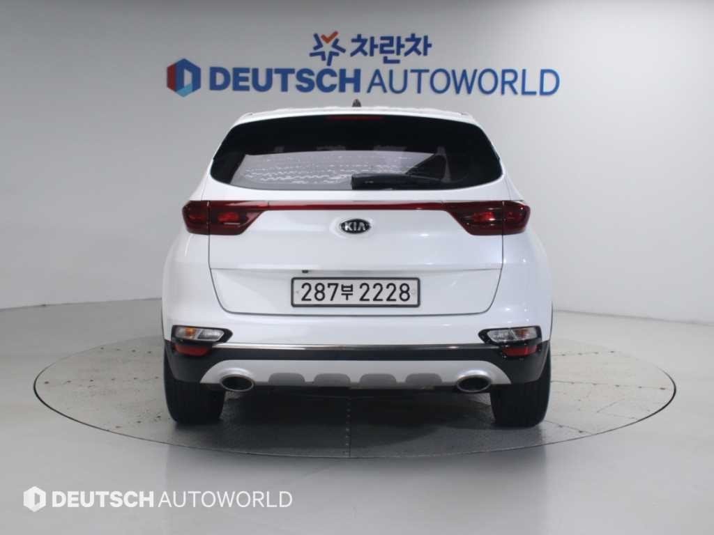 기아 스포티지 스포티지 더 볼드 2.0 디젤 4WD 럭셔리 이미지 4