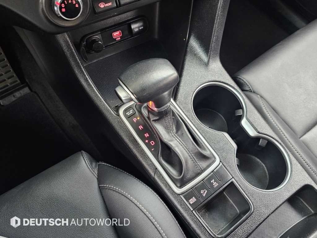 기아 스포티지 스포티지 더 볼드 2.0 디젤 4WD 럭셔리 이미지 9