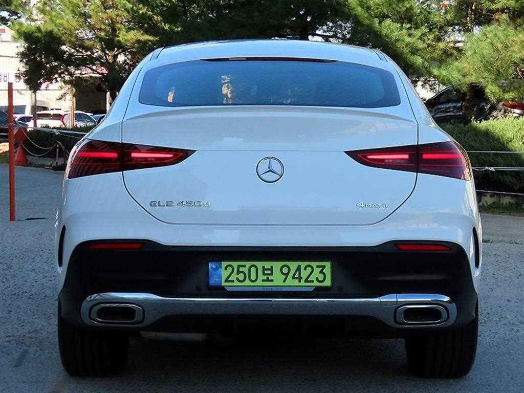 벤츠 GLE 클래스 GLE 클래스 W167 GLE 450d 4MATIC 쿠페 이미지 4
