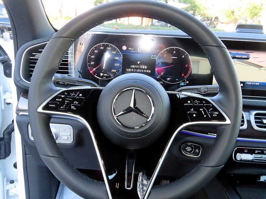 벤츠 GLE 클래스 GLE 클래스 W167 GLE 450d 4MATIC 쿠페 이미지 8