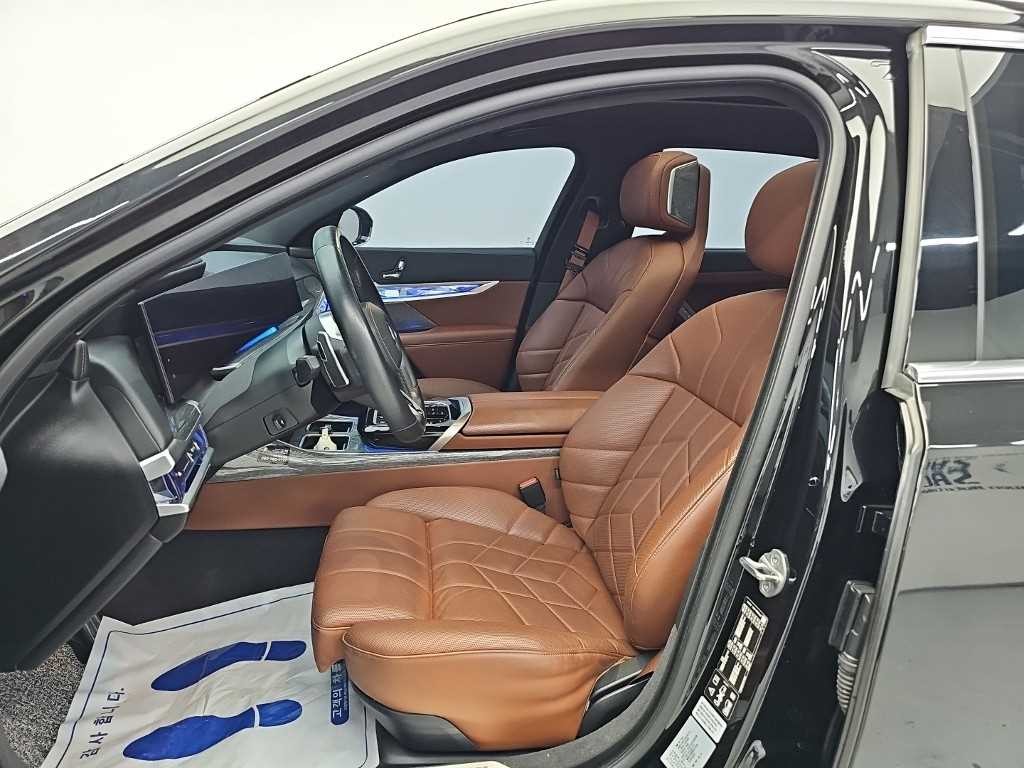 BMW 7시리즈 7시리즈 (G70) 740i xDrive M 스포츠 리미티드 이미지 11