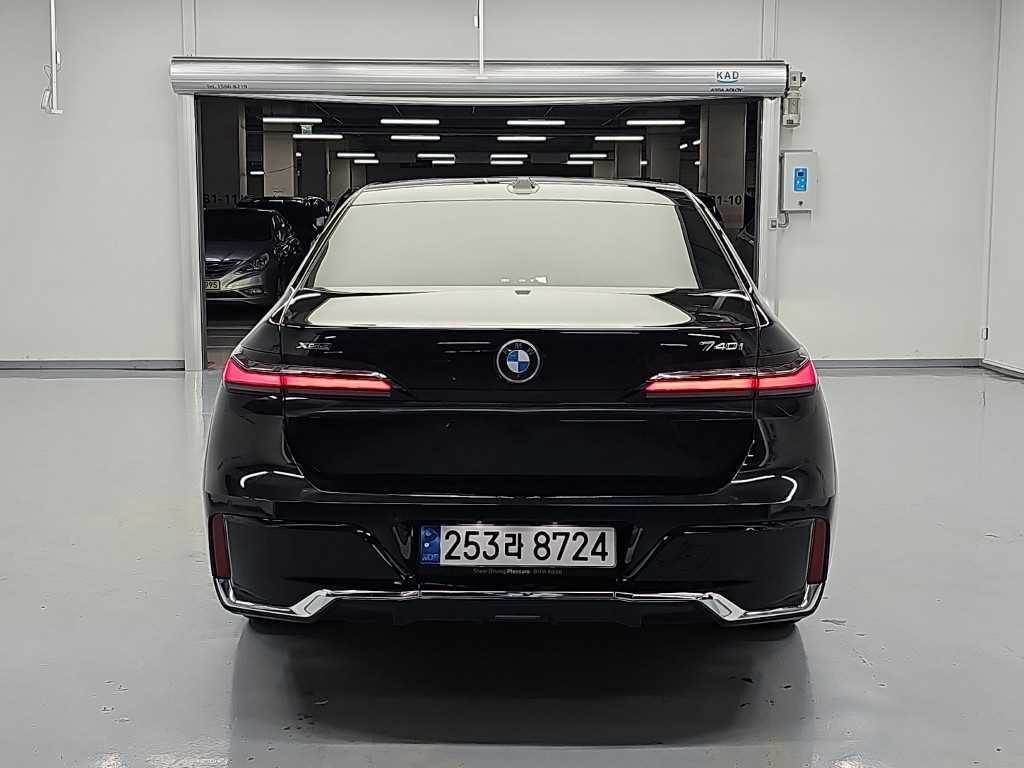 BMW 7시리즈 7시리즈 (G70) 740i xDrive M 스포츠 리미티드 이미지 3