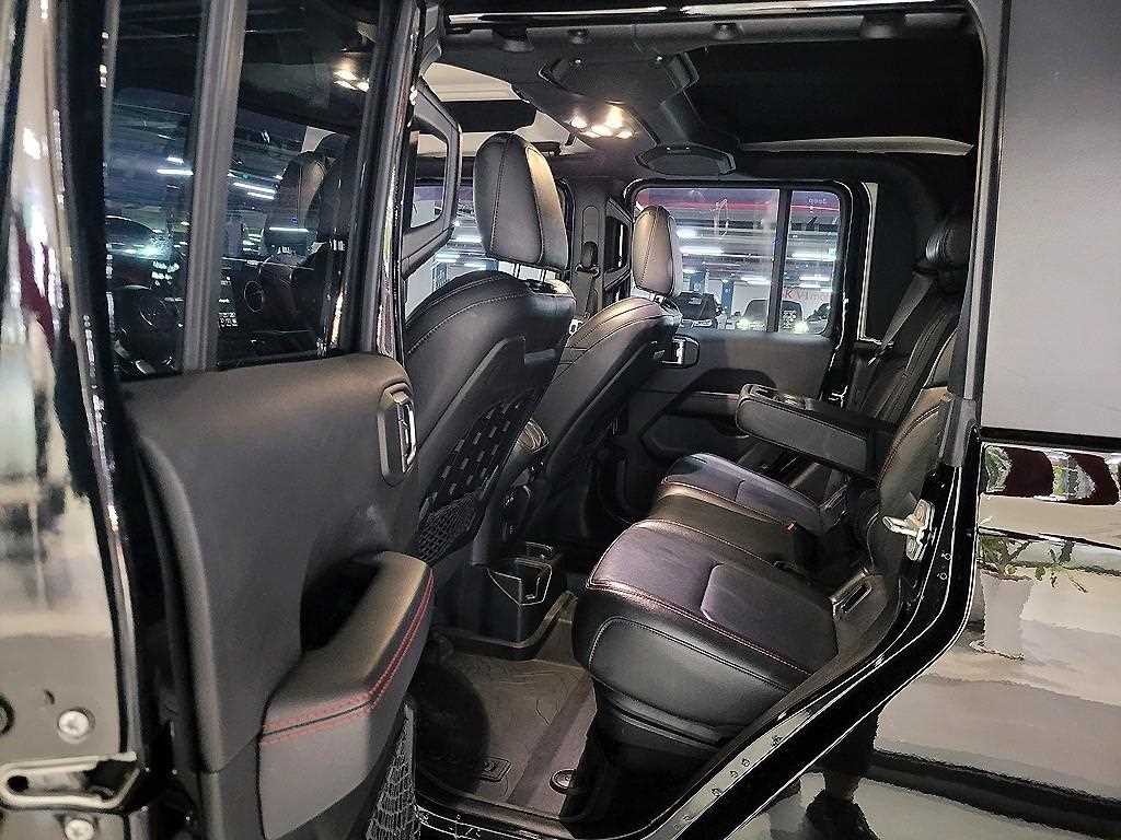 지프 글래디에이터 3.6 루비콘 4WD 이미지 8