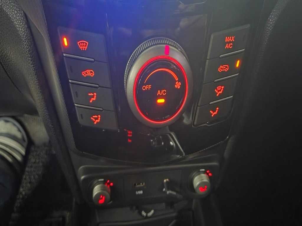 KG모빌리티(쌍용) 티볼리 가솔린 2WD 1.6 VX 이미지 15