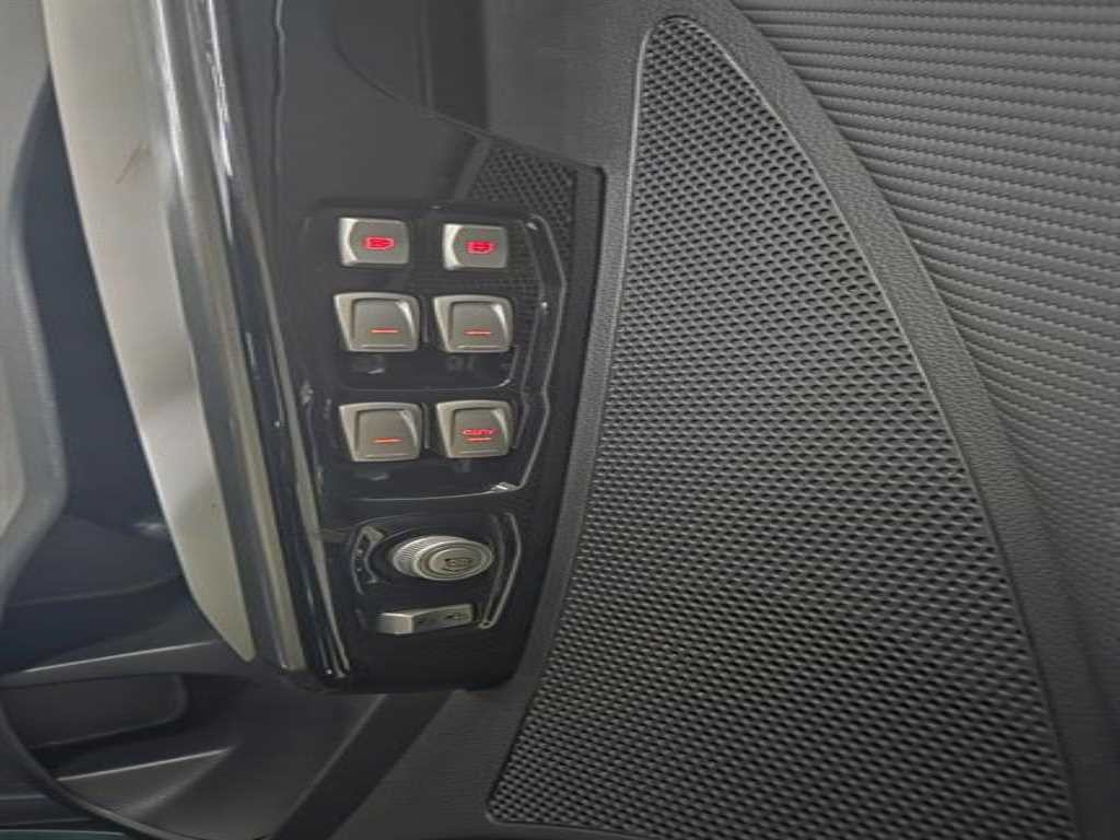 KG모빌리티(쌍용) 티볼리 가솔린 2WD 1.6 VX 이미지 17