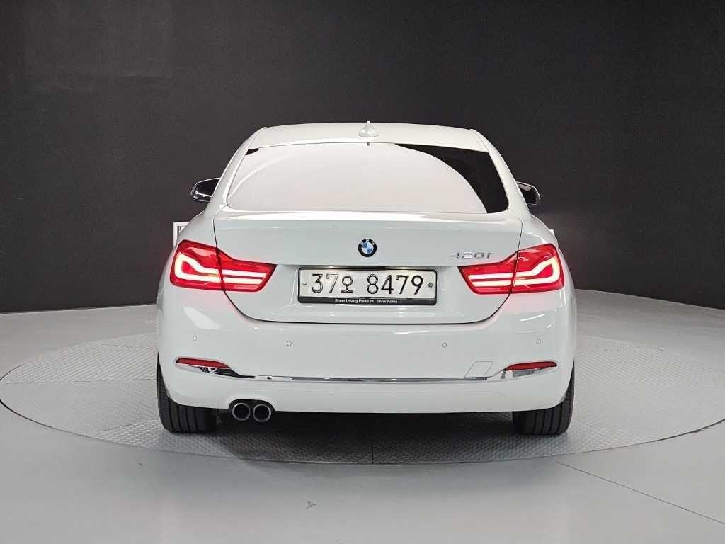 BMW 4시리즈 4시리즈 (F32) 420i 그란쿠페 럭셔리 이미지 3