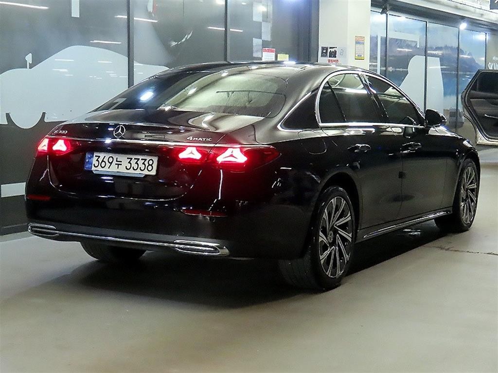 벤츠 E 클래스 E-클래스 W214 E300 4MATIC 익스클루시브 이미지 4