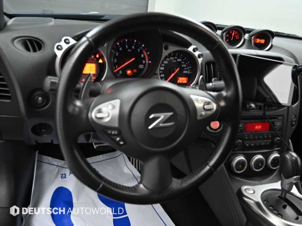닛산 Z 370Z 쿠페 이미지 13