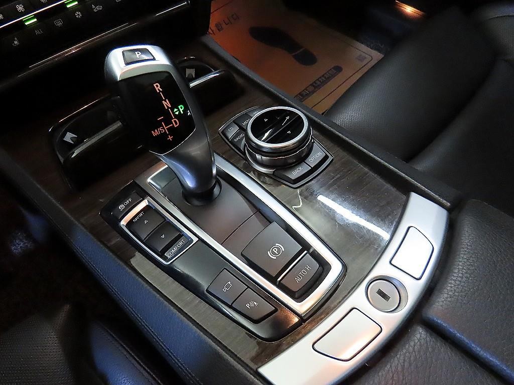 BMW 7시리즈 7시리즈 (F01) 750 Li 이미지 12