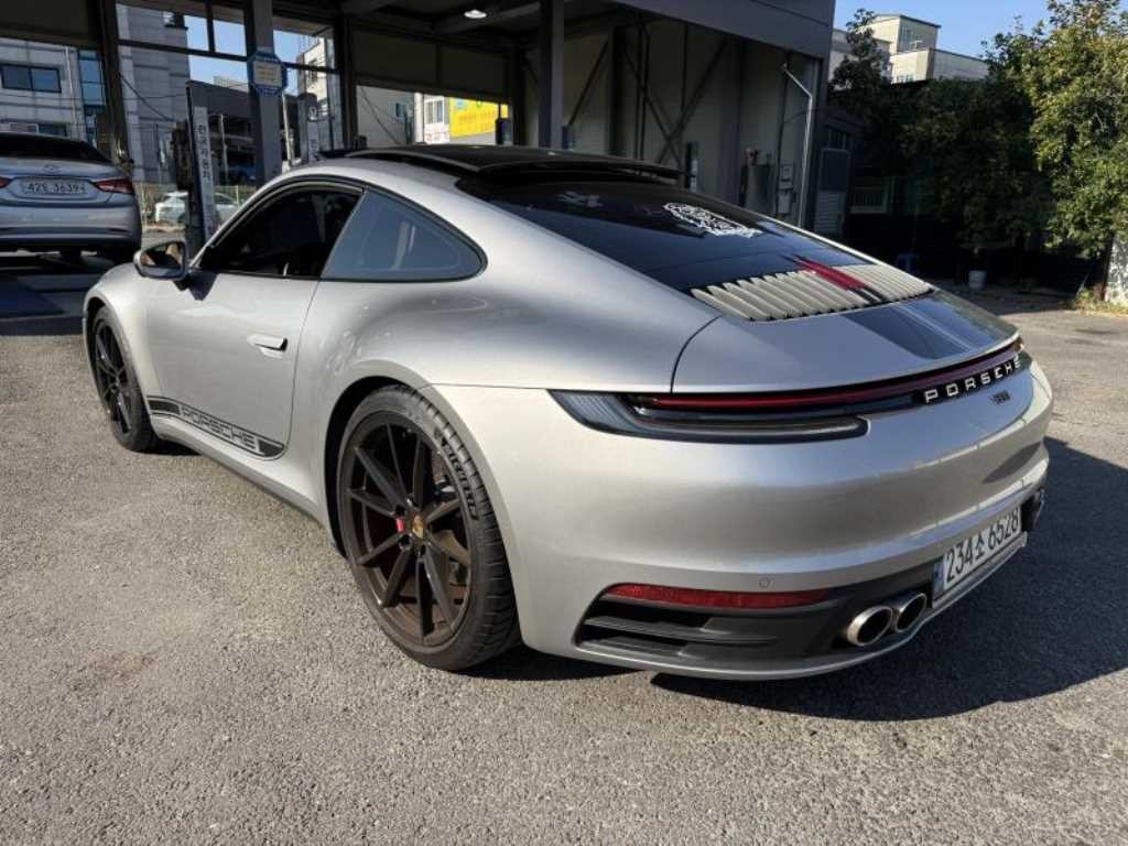 포르쉐 911 911(992) 카레라 4S 이미지 3